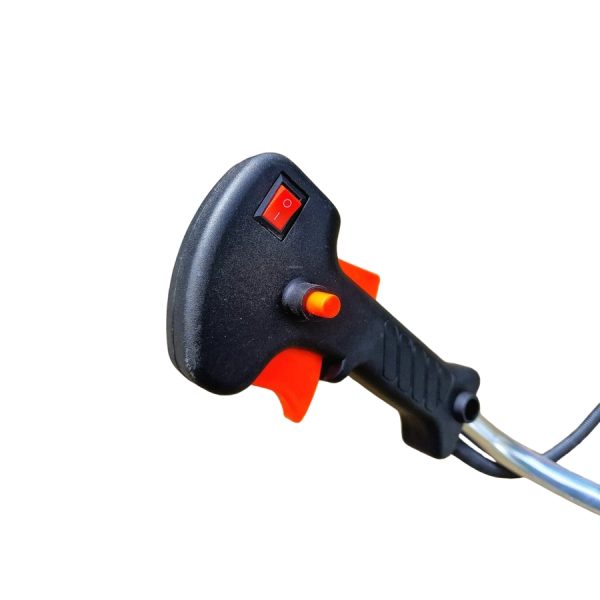 Flinke FK-9500 Benzimotoros léghűtéses, 2-ütemű Fűkasza, 12 részes bozótvágó Vibrációs érték: kisebb mint 15 m/s²