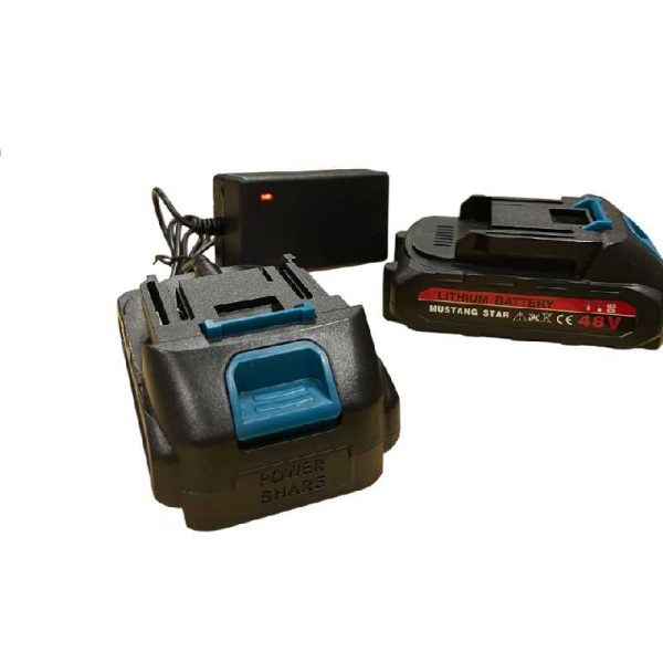 Mustang Star Akkumulátoros fűkasza 2 db 48V-os, 2000 mAh-s akkuval
