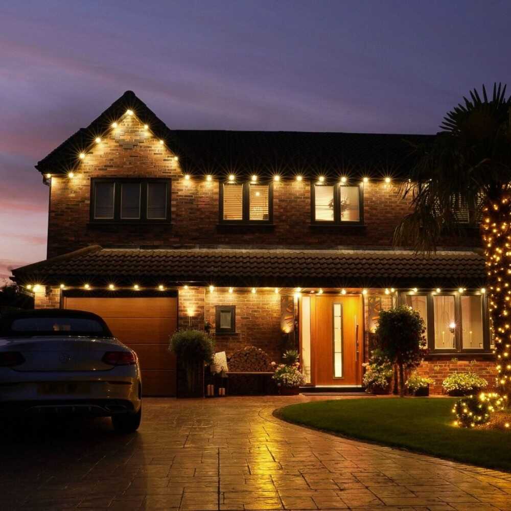 Wifis Okos LED Fényfüzér tappancsos led, 30 méteres, 72 LED, távirányítós, hangvezérelt aplikációval.