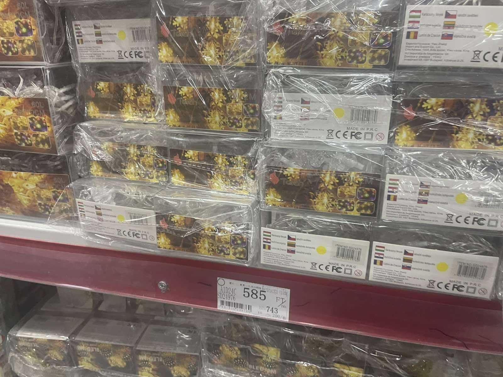 Elemes Mikulás és Ajándék LED Fényfüzér, 3 méteres, 60 LED, melegfehér