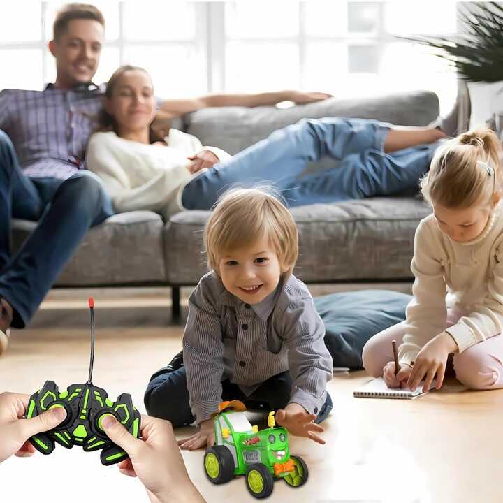 Távirányítós vidám játék traktor , fény és hanghatásokkal