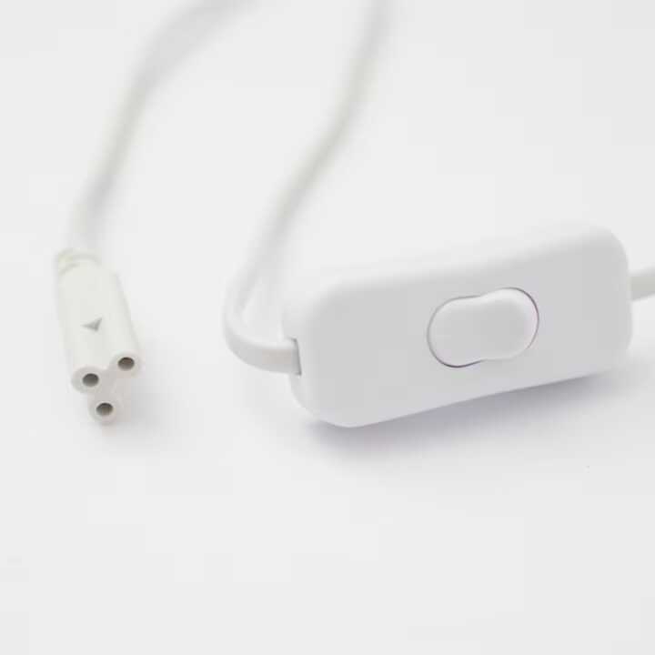 Hálózati Kábel Kapcsolóval és Csatlakozóval LEd lámpákhoz - 1,5 Méteres, IEC C7/C8 Csatlakozóval