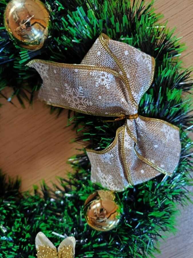 Karácsonyi koszorú ajtódísz - 43 cm