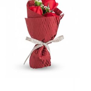 Örök rózsa csokor , elegáns csomagolásban- választható színben 25 cm